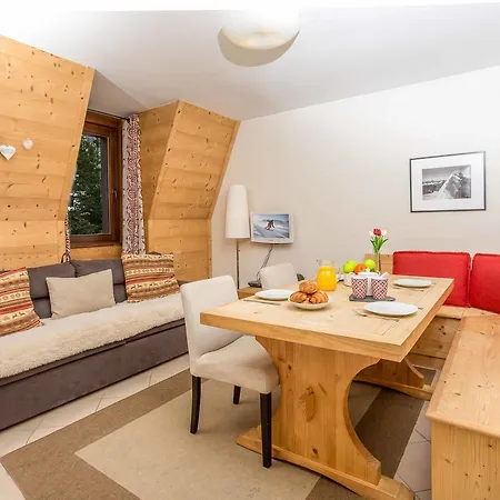 Le Paradis 18b - Year Appartement *
