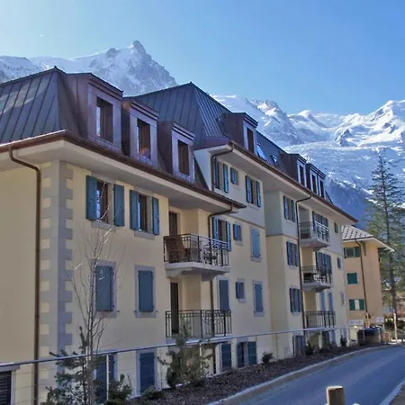 Le Paradis 18b - Year *
